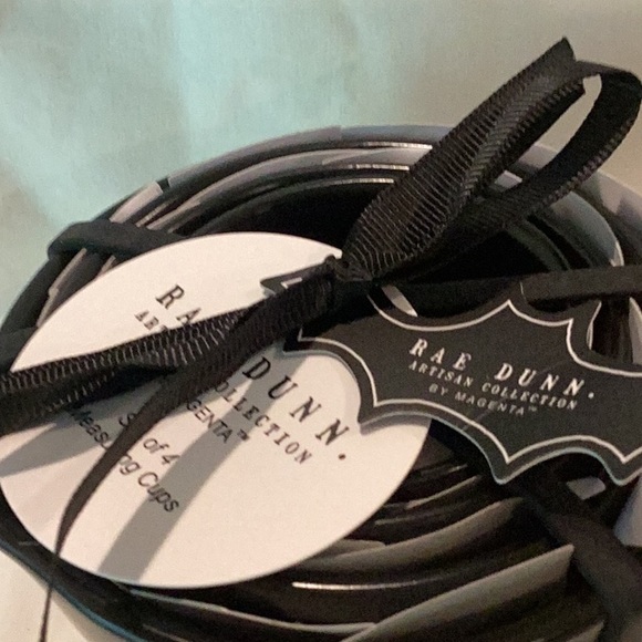 Rae Dunn Halloween Bat Measuring Cups - Picture 4 of 4